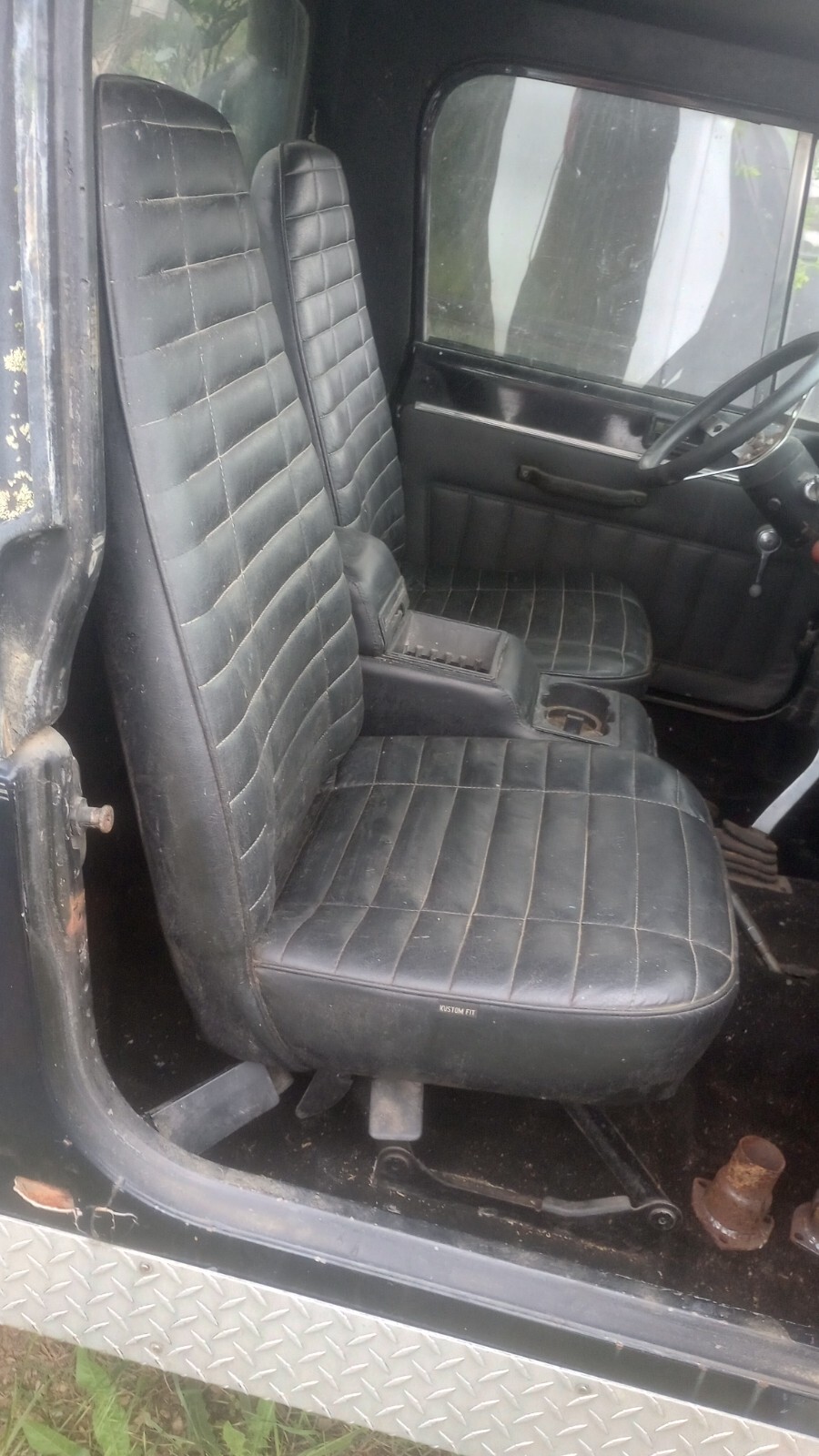 Jeep-CJ-1981-SUV-12
