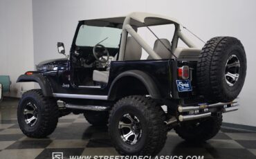 Jeep-CJ-1982-Jeep-11