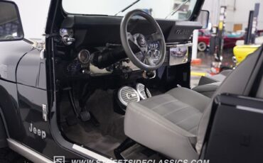 Jeep-CJ-1982-Jeep-4
