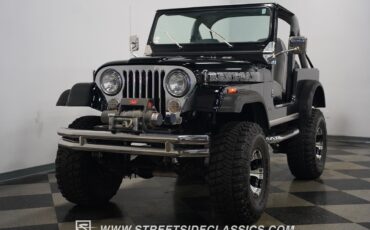 Jeep-CJ-1982-Jeep-6