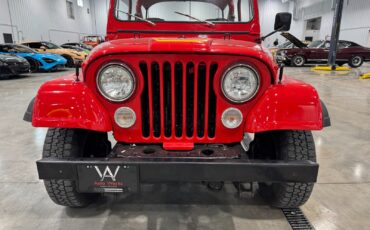 Jeep-CJ-1983-2