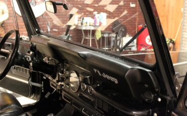 Jeep-CJ-1983-SUV-15