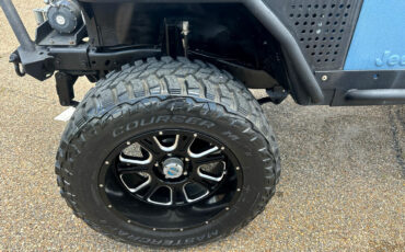 Jeep-CJ-1983-SUV-21