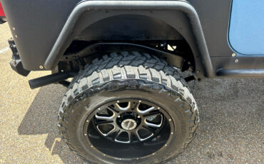 Jeep-CJ-1983-SUV-23