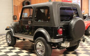 Jeep-CJ-1983-SUV-3