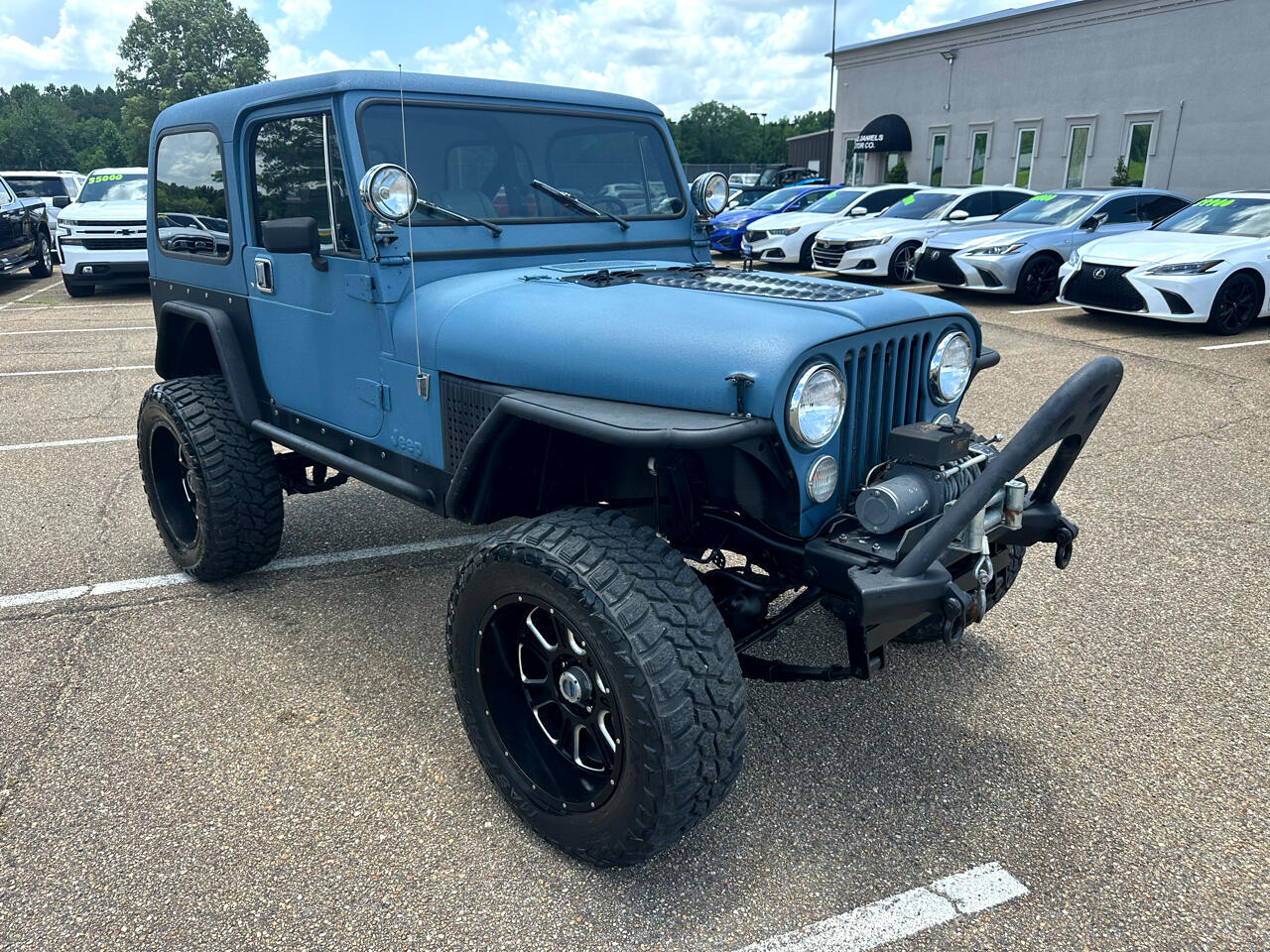 Jeep-CJ-1983-SUV-3