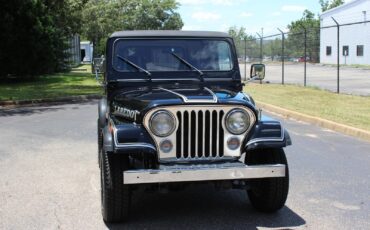 Jeep-CJ-1983-SUV-8