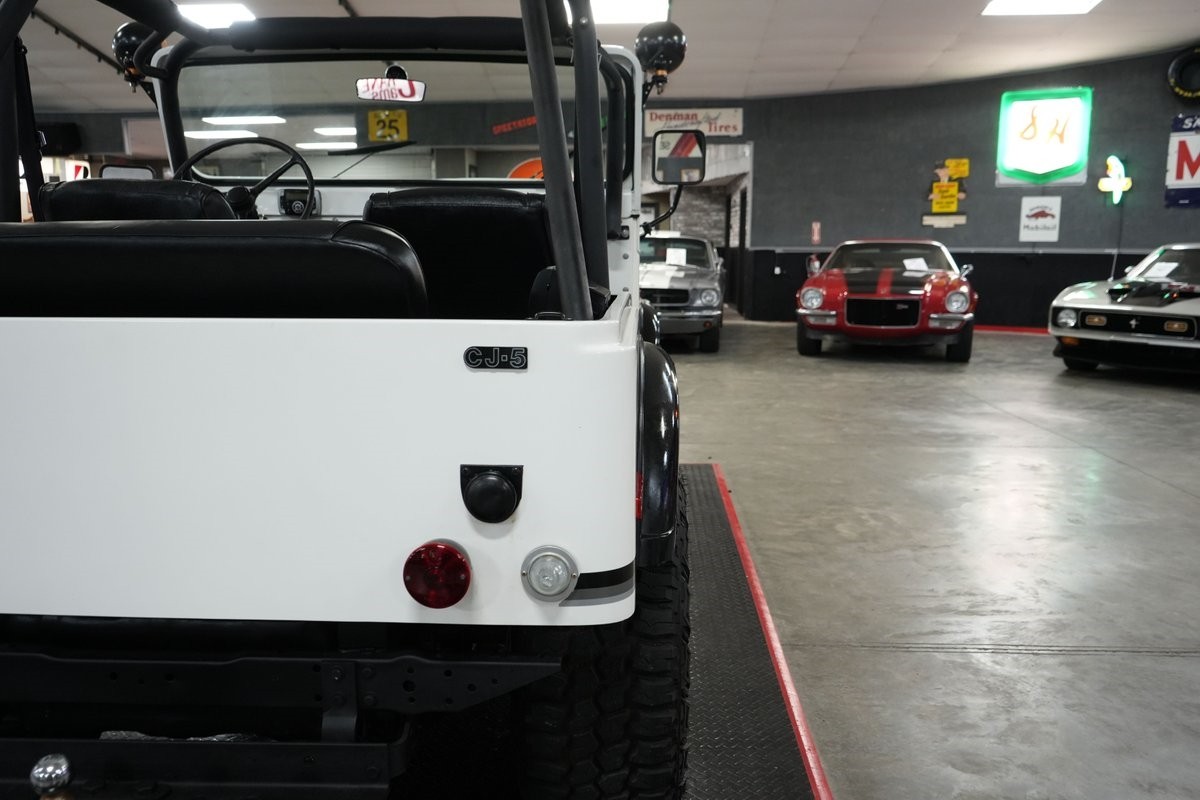 Jeep-CJ-5-Renegade-4x4-1974-Jeep-35