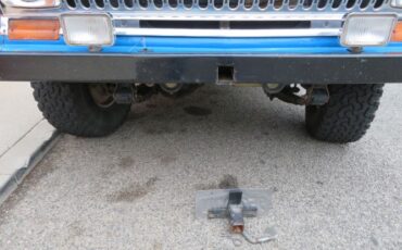 Jeep-Cherokee-1977-Blue-4