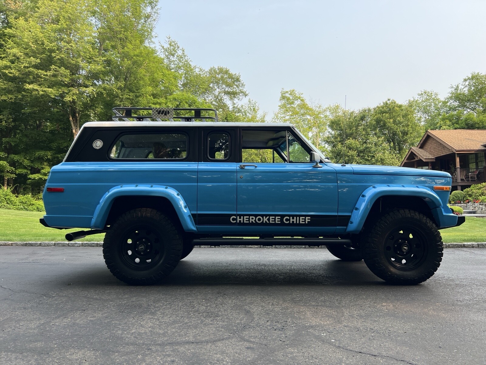 Jeep-Cherokee-1979-SUV-12
