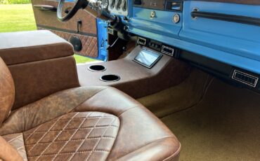 Jeep-Cherokee-1979-SUV-22