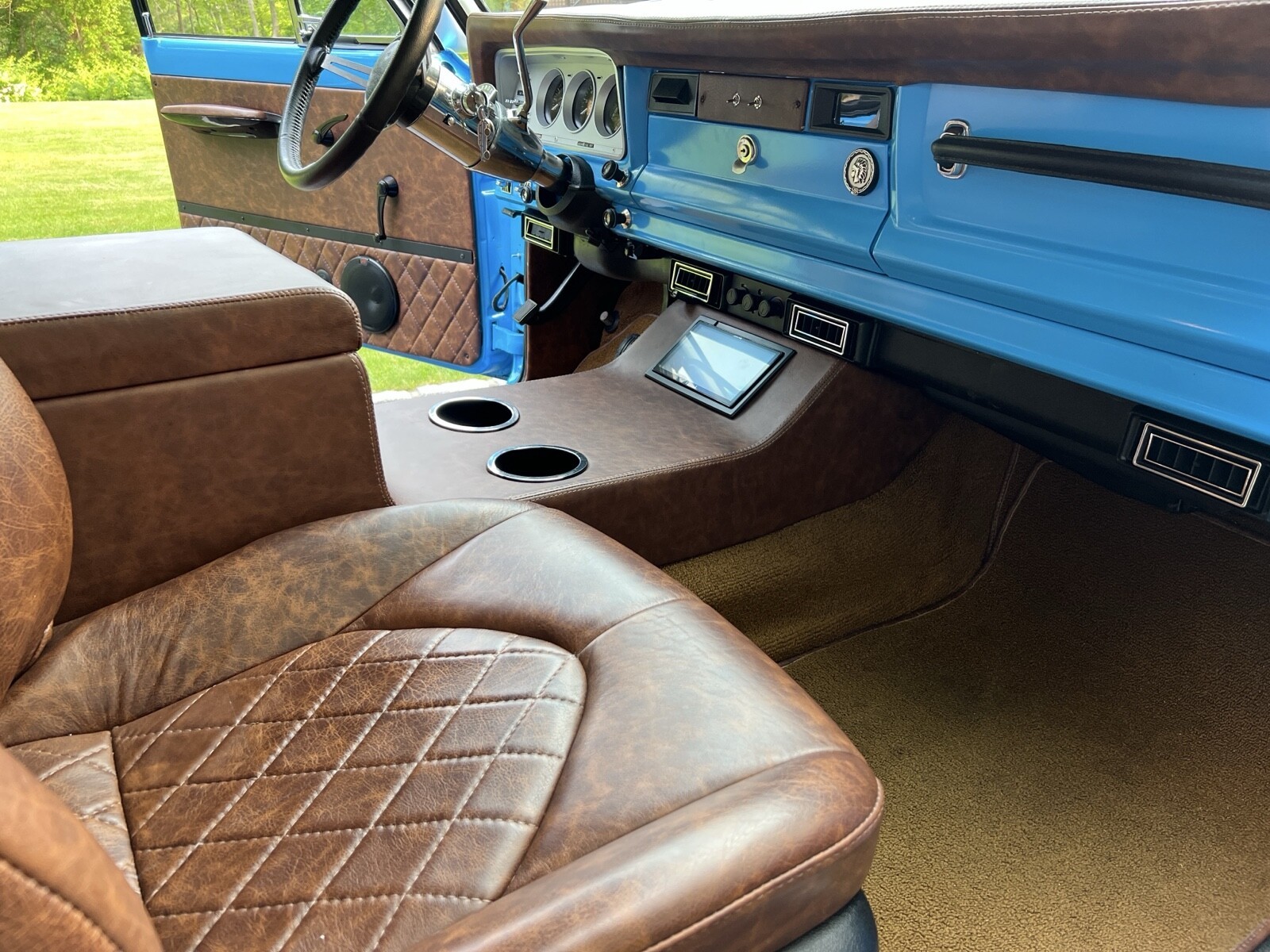 Jeep-Cherokee-1979-SUV-22