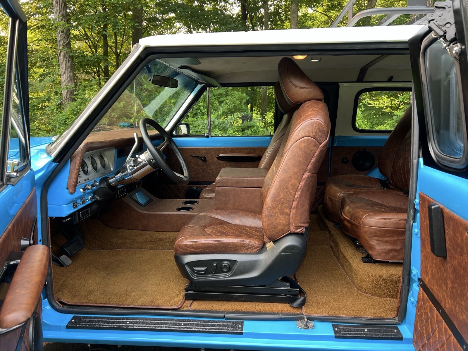 Jeep-Cherokee-1979-SUV-24