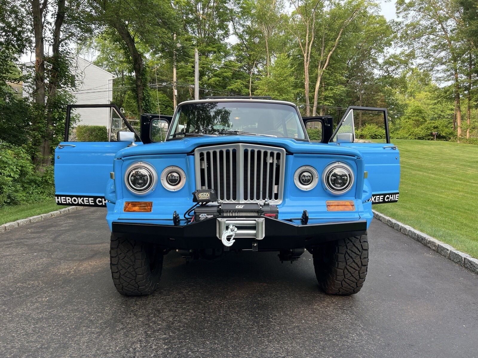 Jeep-Cherokee-1979-SUV-8