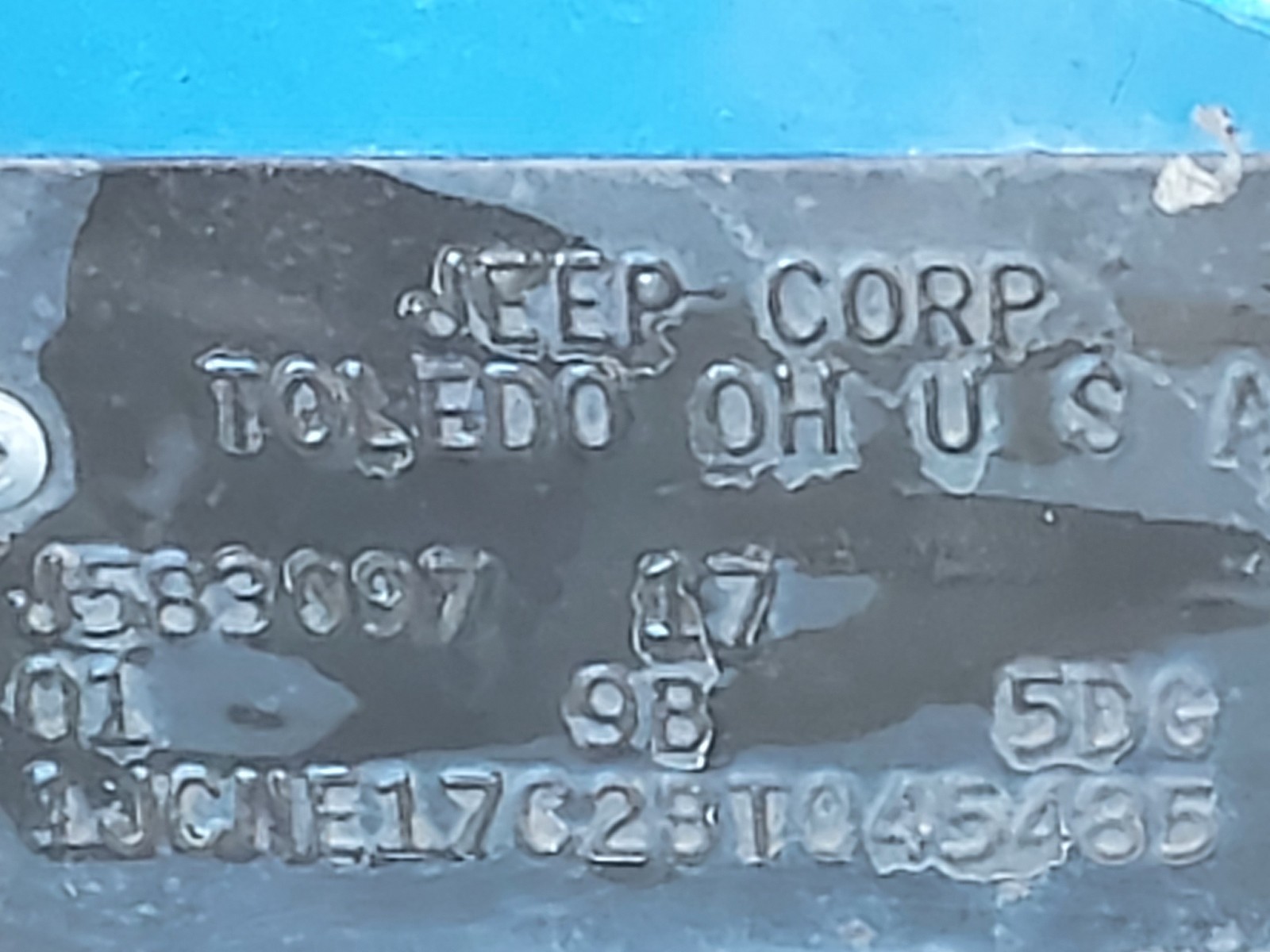 Jeep-Cherokee-1981-SUV-26