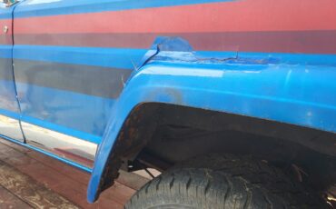 Jeep-Cherokee-1981-SUV-34
