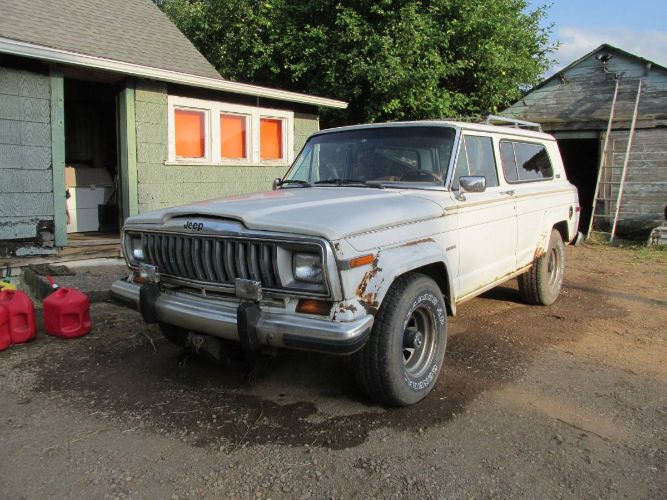 Jeep-Cherokee-1982-White-1