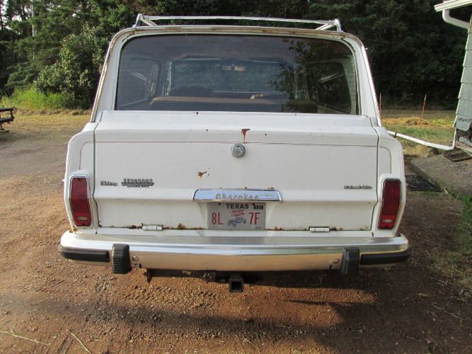 Jeep-Cherokee-1982-White-5