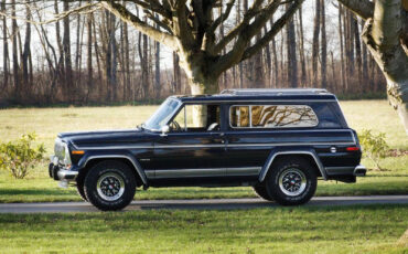 Jeep-Cherokee-1983-SUV-2