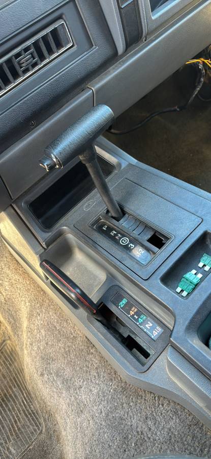 Jeep-Cherokee-1988-4