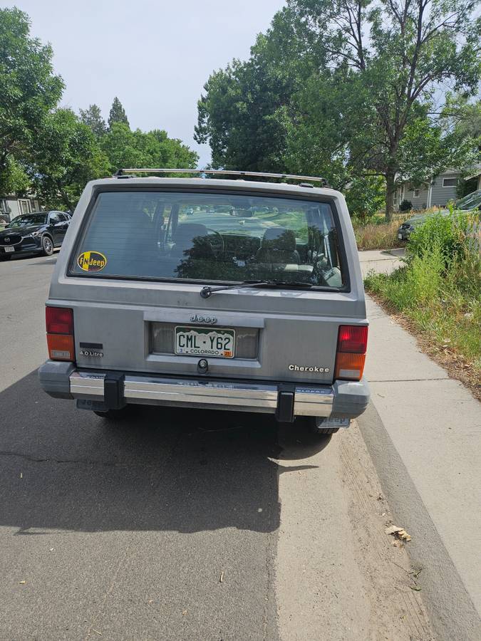 Jeep-Cherokee-1990-grey-14