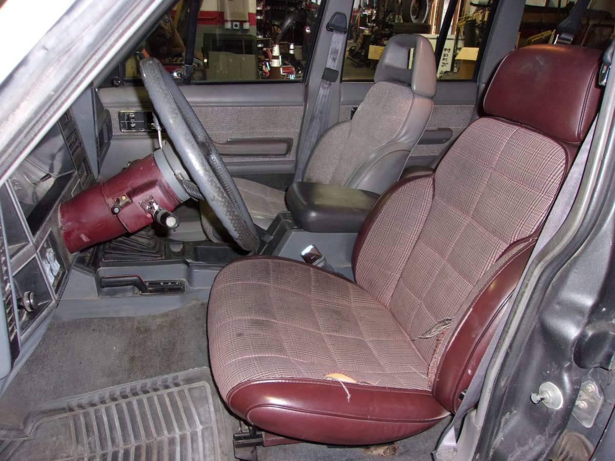 Jeep-Cherokee-1990-grey-9