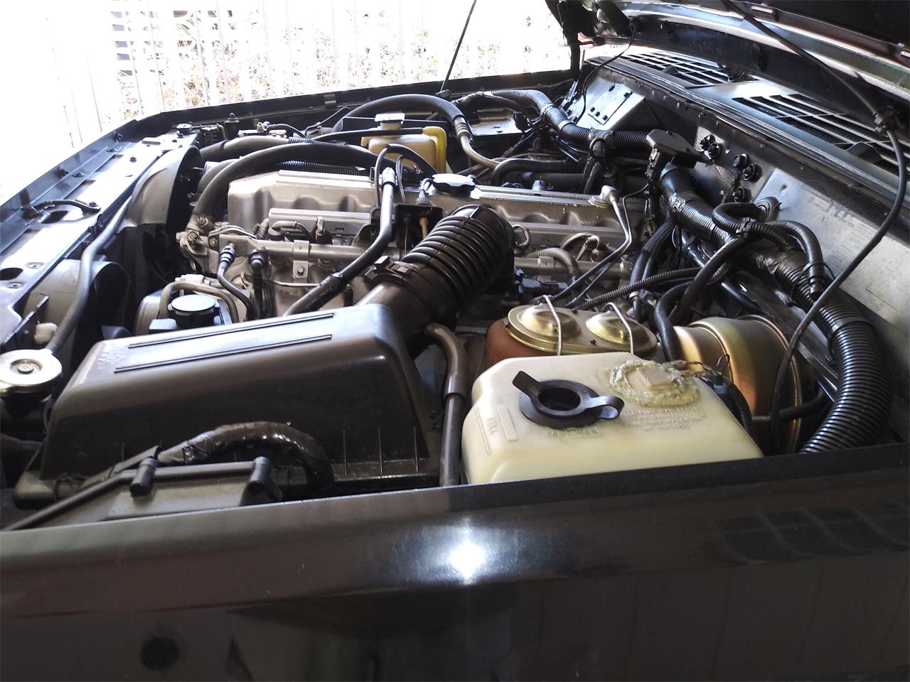 Jeep-Cherokee-1991-Black-Brown-2