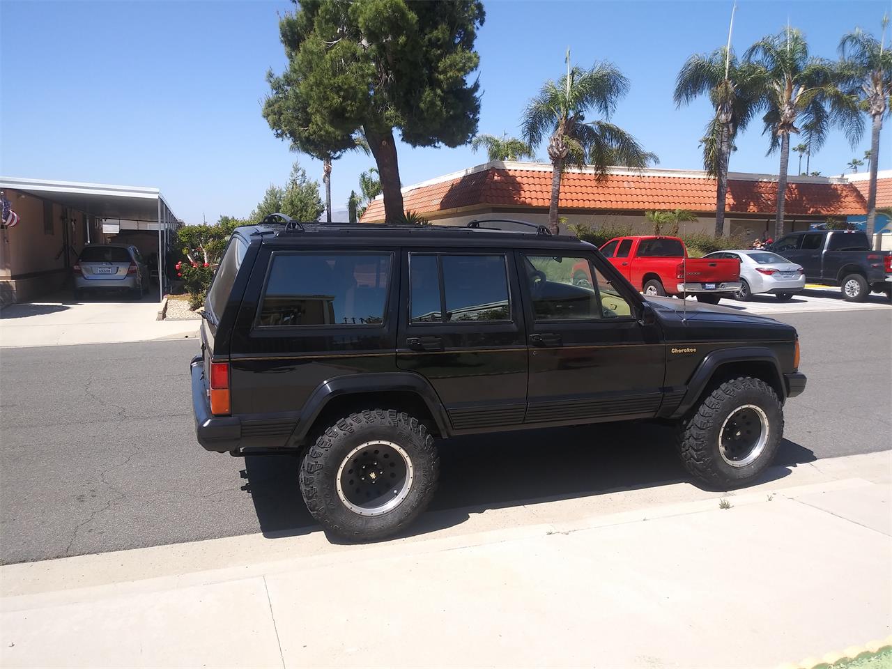 Jeep-Cherokee-1991-Black-Brown-25