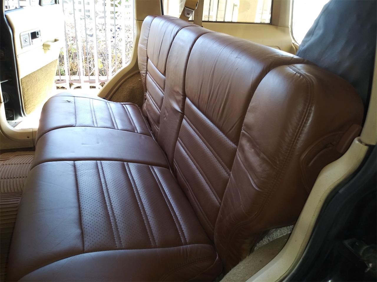 Jeep-Cherokee-1991-Black-Brown-30