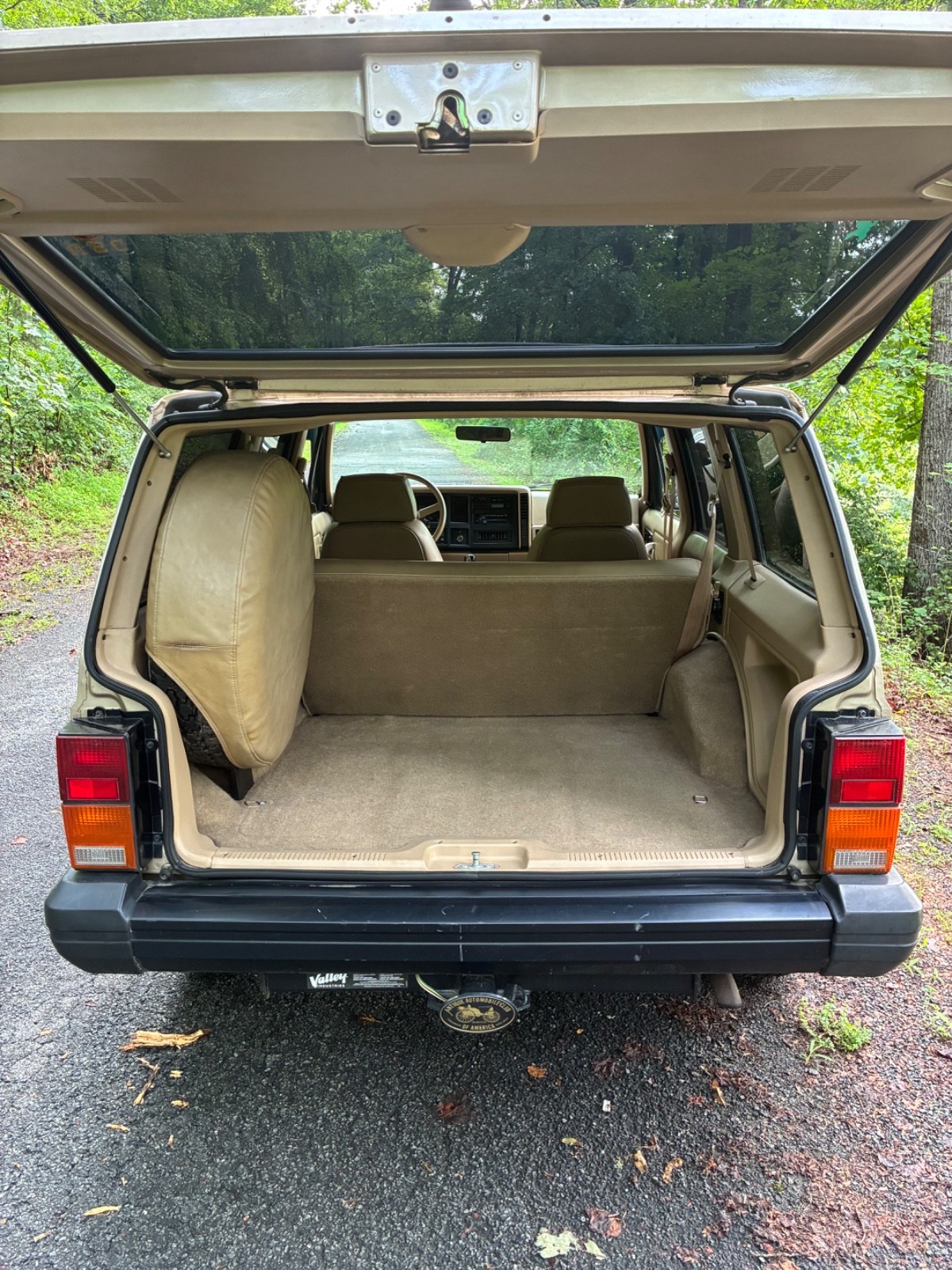 Jeep-Cherokee-1994-SUV-14