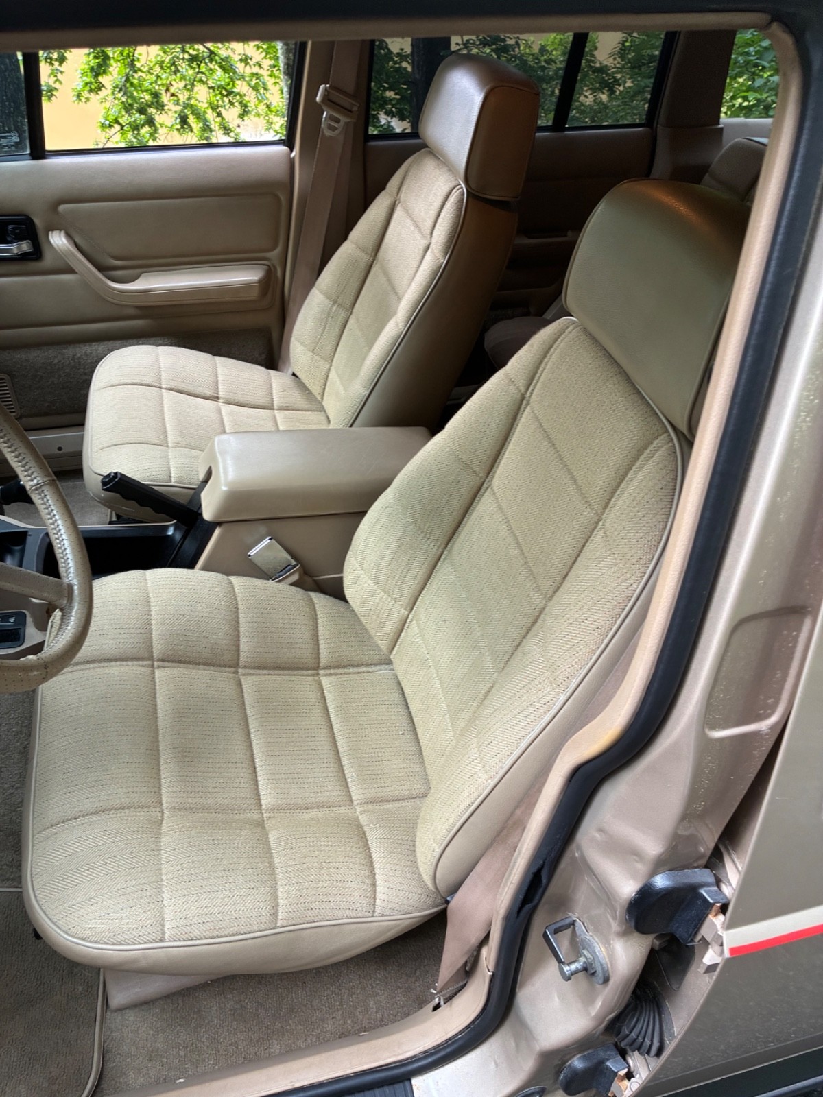 Jeep-Cherokee-1994-SUV-16
