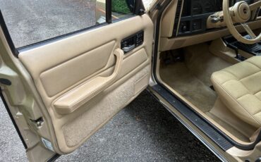 Jeep-Cherokee-1994-SUV-17