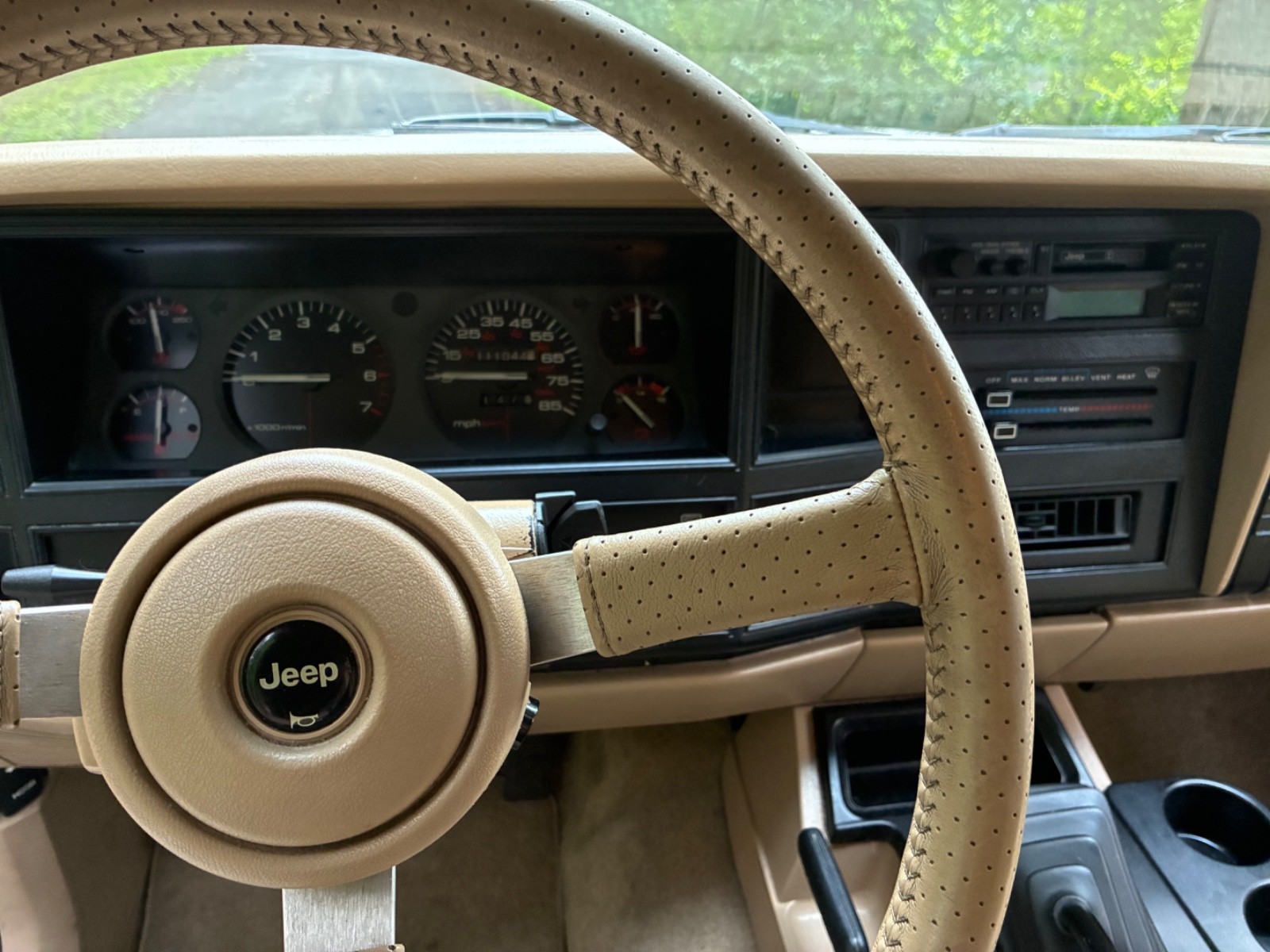 Jeep-Cherokee-1994-SUV-19