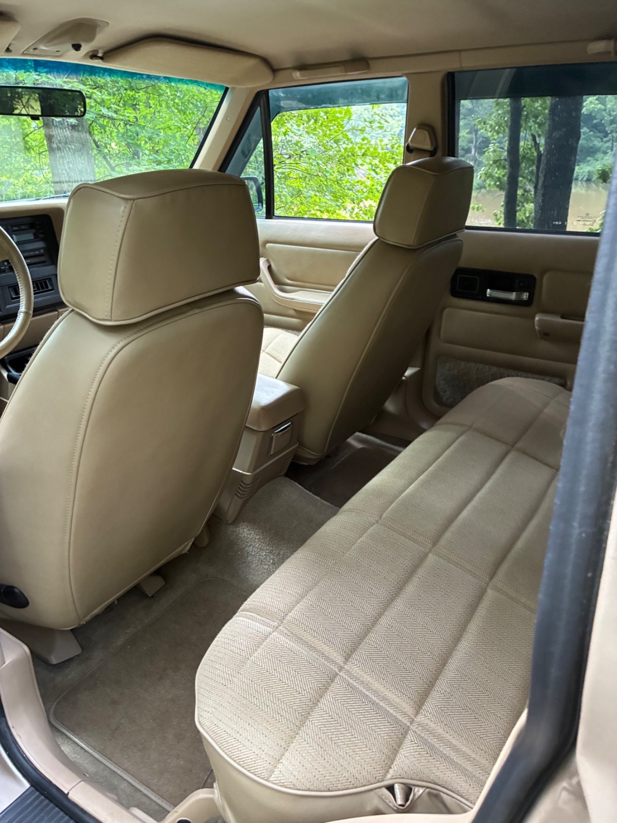Jeep-Cherokee-1994-SUV-21