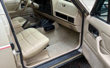 Jeep-Cherokee-1994-SUV-24