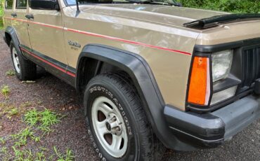 Jeep-Cherokee-1994-SUV-26