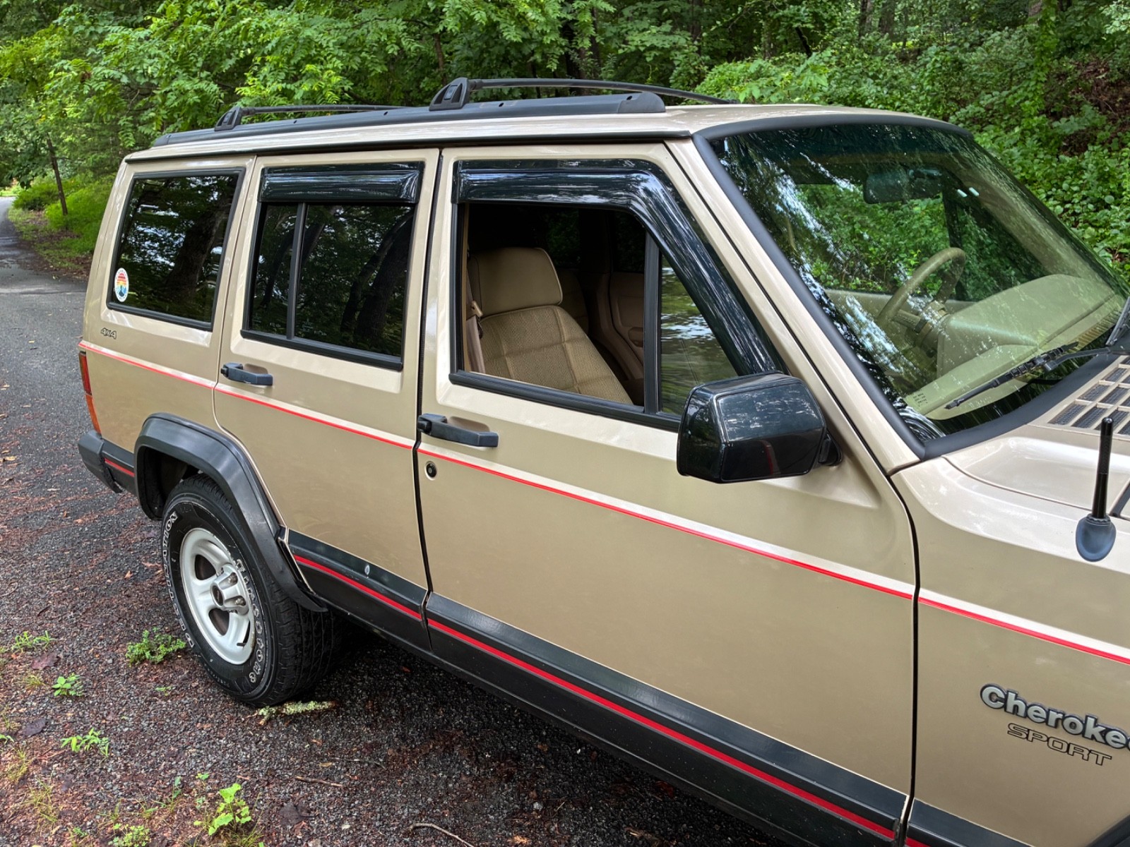 Jeep-Cherokee-1994-SUV-27
