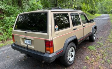 Jeep-Cherokee-1994-SUV-4