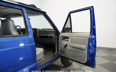 Jeep-Cherokee-1995-Brilliant-Blue-Metal-Gray-27