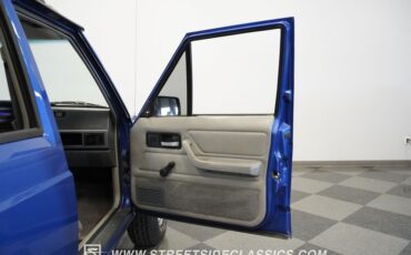 Jeep-Cherokee-1995-Brilliant-Blue-Metal-Gray-28