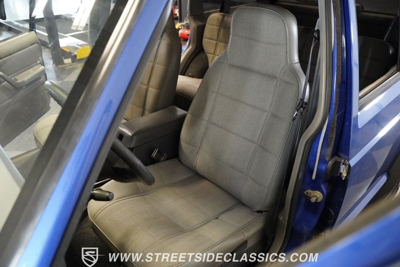 Jeep-Cherokee-1995-Brilliant-Blue-Metal-Gray-34