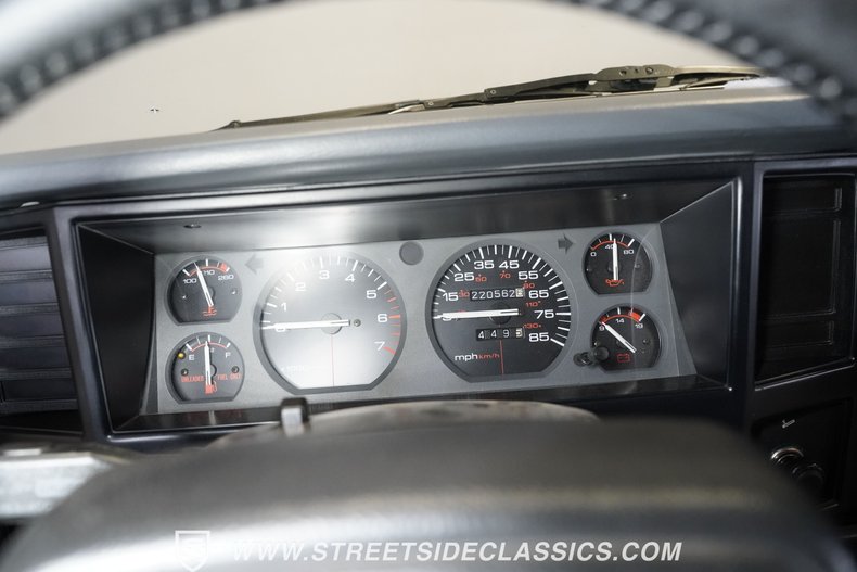 Jeep-Cherokee-1995-Brilliant-Blue-Metal-Gray-35
