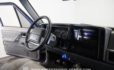 Jeep-Cherokee-1995-Brilliant-Blue-Metal-Gray-37