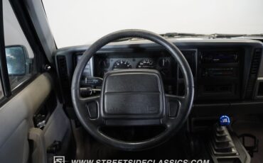 Jeep-Cherokee-1995-Brilliant-Blue-Metal-Gray-43