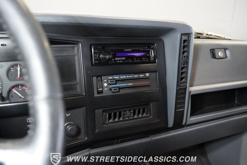 Jeep-Cherokee-1995-Brilliant-Blue-Metal-Gray-45