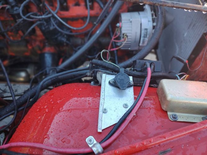 Jeep-Cj-1976-Red-7