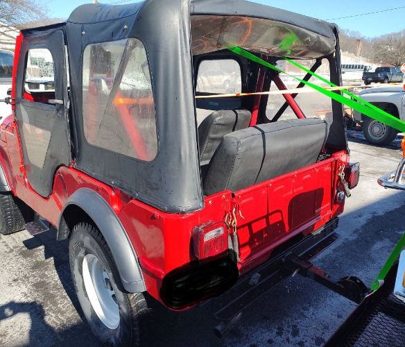 Jeep-Cj-1976-Red