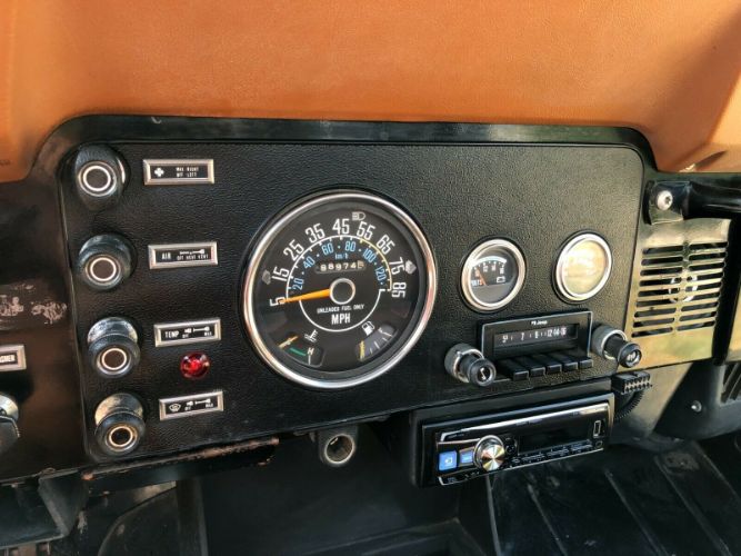 Jeep-Cj-1982-Black-Tan-12