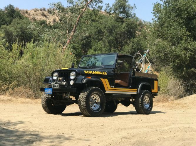 Jeep-Cj-1982-Black-Tan-24