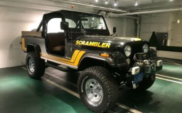 Jeep-Cj-1982-Black-Tan